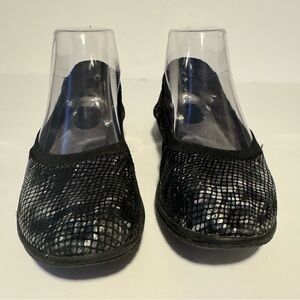 Softwalk Woman's 7 Narrow Black Silver Leather Ballerina Slip On Shoes Comfort